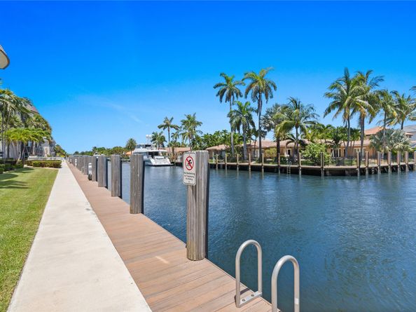 3121 NE 51st St 303E, Fort Lauderdale FL 33308