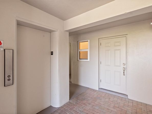 3121 NE 51st St 303E, Fort Lauderdale FL 33308