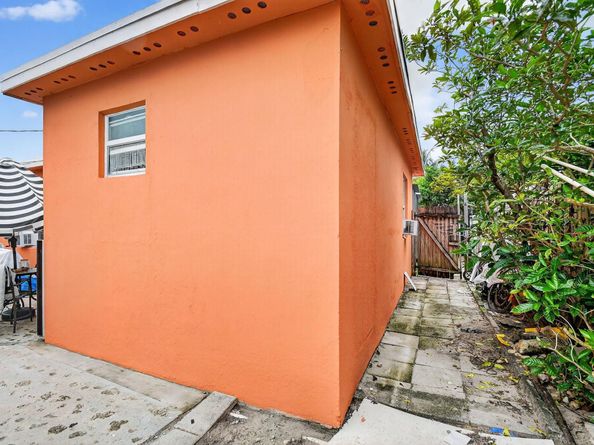 1007 Almeria Road, West Palm Beach FL 33405