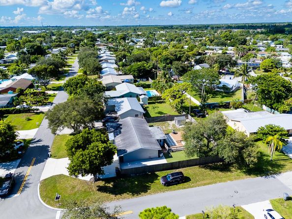 425 Erie Drive, Jupiter FL 33458