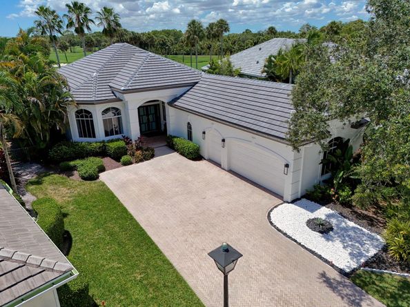 6778 Oakmont Way, West Palm Beach FL 33412