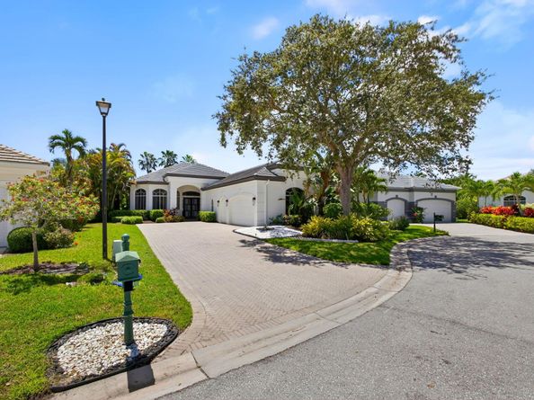 6778 Oakmont Way, West Palm Beach FL 33412