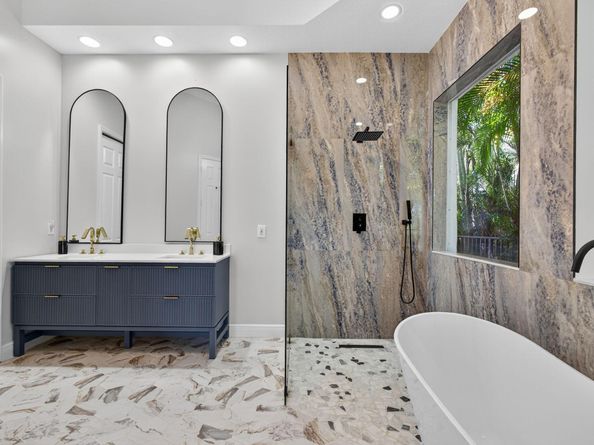 6778 Oakmont Way, West Palm Beach FL 33412