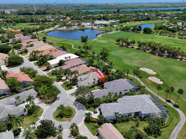 6778 Oakmont Way, West Palm Beach FL 33412