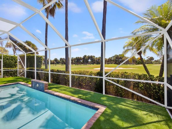 6778 Oakmont Way, West Palm Beach FL 33412