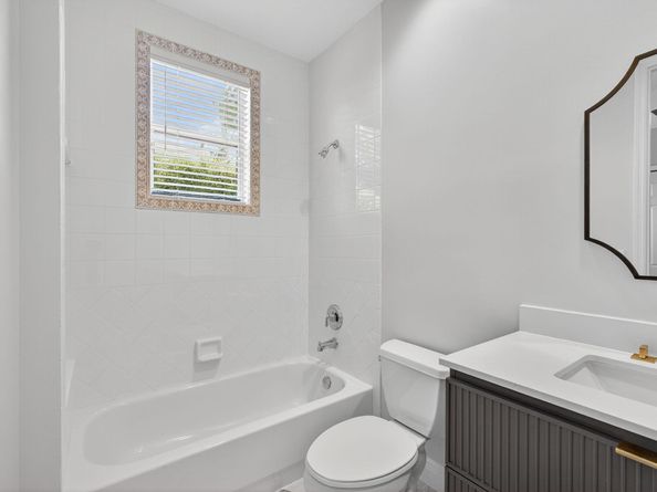 6778 Oakmont Way, West Palm Beach FL 33412