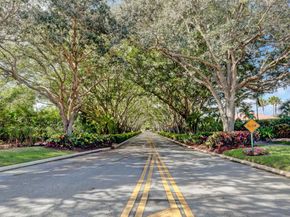 6778 Oakmont Way, West Palm Beach FL 33412
