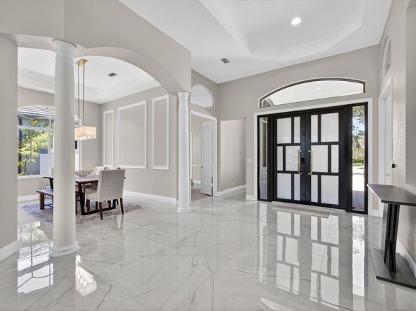 6778 Oakmont Way, West Palm Beach FL 33412