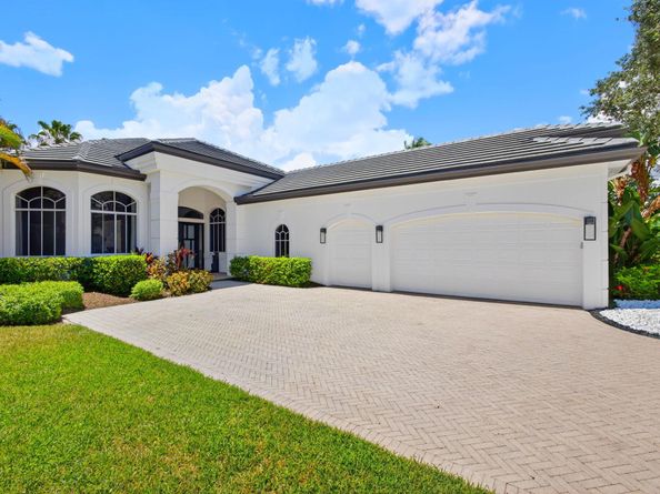 6778 Oakmont Way, West Palm Beach FL 33412