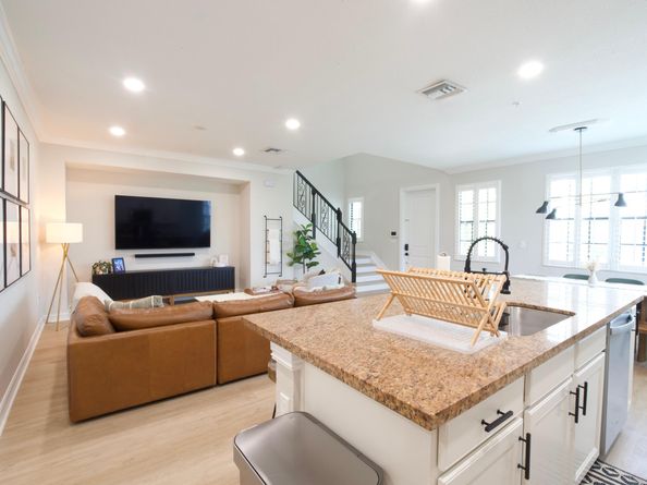 11541 SW 15th Street, Pembroke Pines FL 33025
