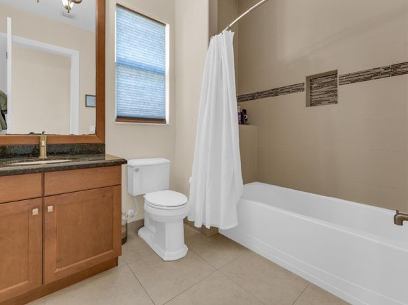 11330 SW 12th St, Pembroke Pines FL 33025