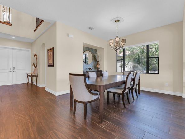 11330 SW 12th St, Pembroke Pines FL 33025
