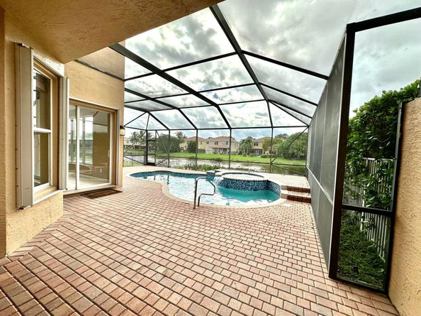 5024 Nautica Lake Circle, Greenacres FL 33463