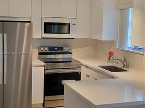 2125 NW 77th Way 201, Pembroke Pines FL 33024