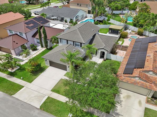 1930 NW 180th Way, Pembroke Pines FL 33029