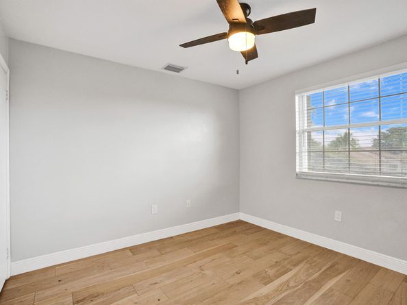 1930 NW 180th Way, Pembroke Pines FL 33029