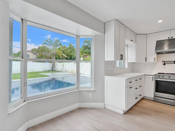 1930 NW 180th Way, Pembroke Pines FL 33029