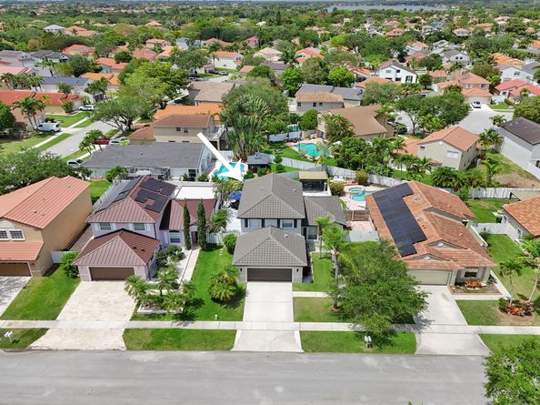 1930 NW 180th Way, Pembroke Pines FL 33029