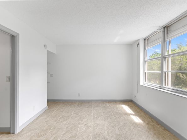 6300 NW 2nd Ave 405, Boca Raton FL 33487