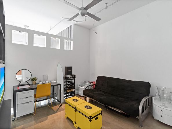 313 NE 2nd Street 405, Fort Lauderdale FL 33301