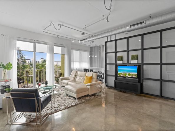 313 NE 2nd Street 405, Fort Lauderdale FL 33301