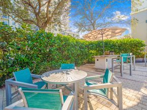 313 NE 2nd Street 405, Fort Lauderdale FL 33301