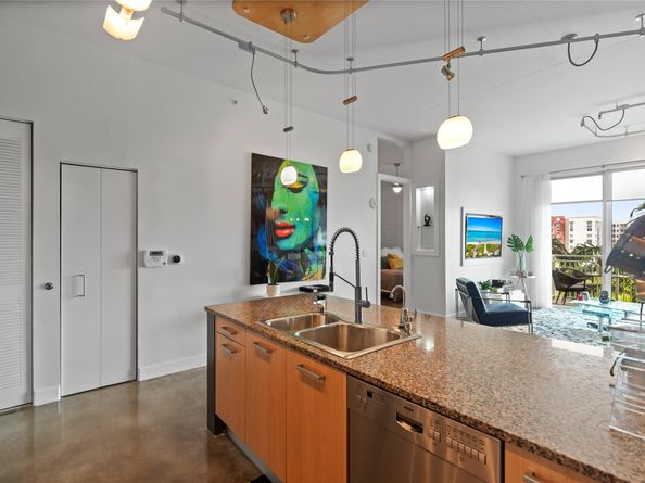 313 NE 2nd Street 405, Fort Lauderdale FL 33301
