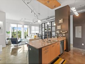 313 NE 2nd Street 405, Fort Lauderdale FL 33301