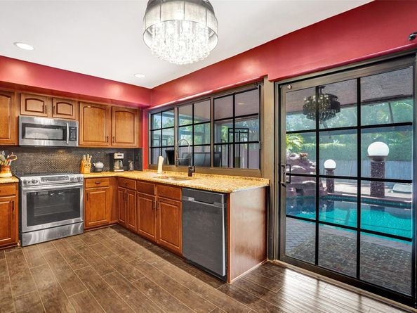 2116 NE 62nd St, Fort Lauderdale FL 33308