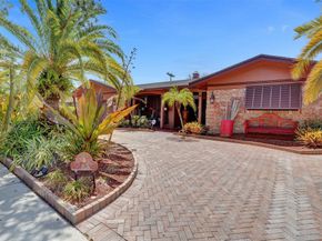 2116 NE 62nd St, Fort Lauderdale FL 33308