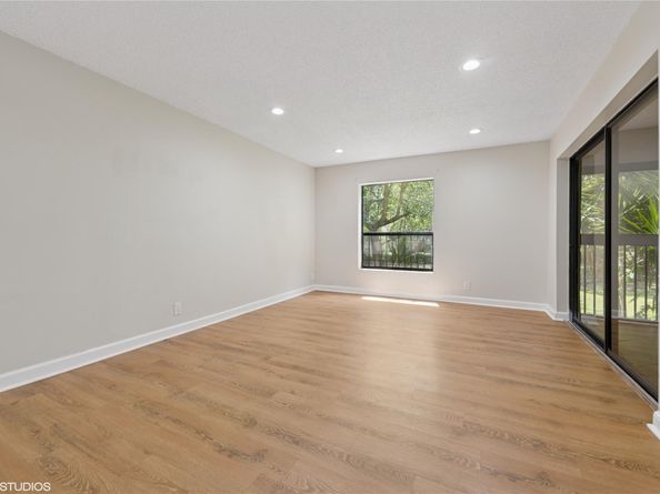 3901 Cocoplum Cir 3521, Coconut Creek FL 33063