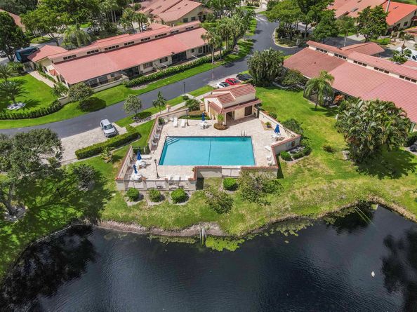 2683 Deer Creek Emerald Way, Deerfield Beach FL 33442