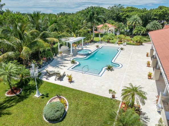 5801 Estates Dr, Southwest Ranches FL 33330