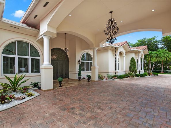 5801 Estates Dr, Southwest Ranches FL 33330