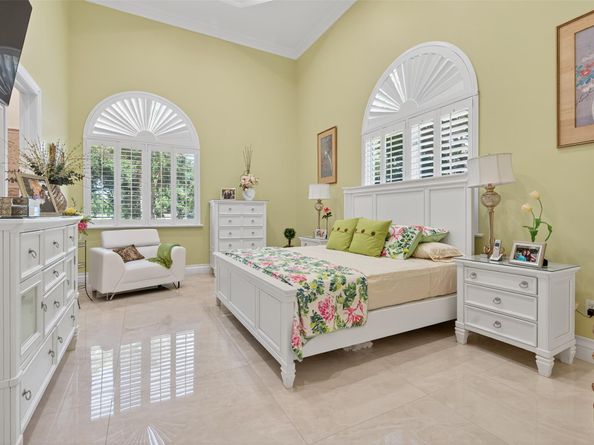 5801 Estates Dr, Southwest Ranches FL 33330