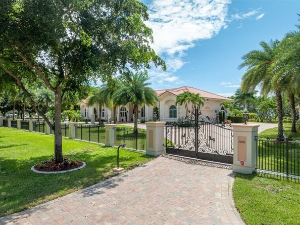 5801 Estates Dr, Southwest Ranches FL 33330