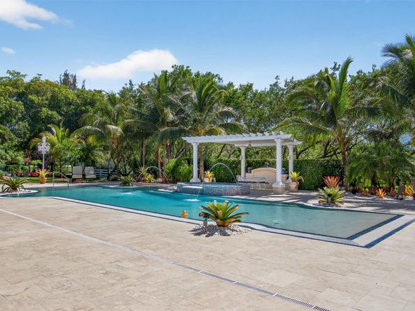 5801 Estates Dr, Southwest Ranches FL 33330