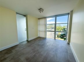 1000 Parkview Dr 319, Hallandale Beach FL 33009