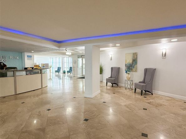 1000 Parkview Dr 319, Hallandale Beach FL 33009