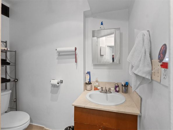 3311 N 66th Ave, Hollywood FL 33024