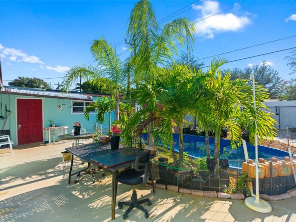 3311 N 66th Ave, Hollywood FL 33024