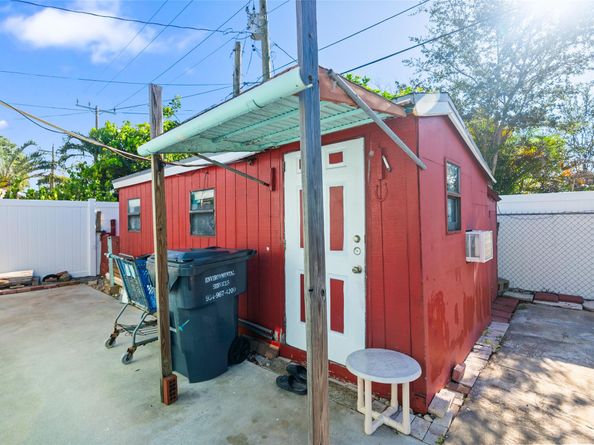 3311 N 66th Ave, Hollywood FL 33024