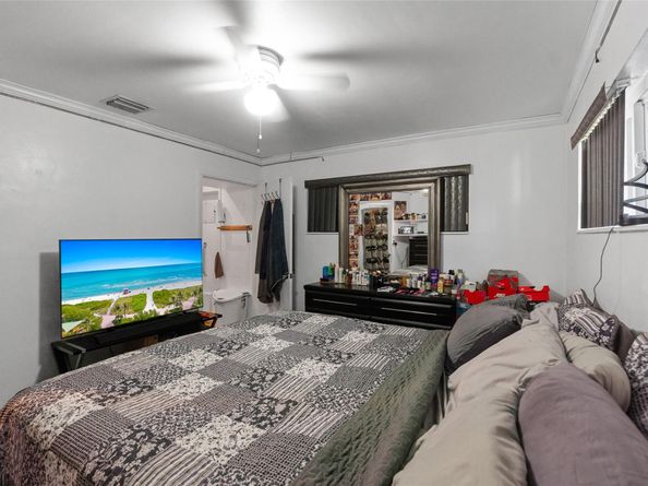 3311 N 66th Ave, Hollywood FL 33024