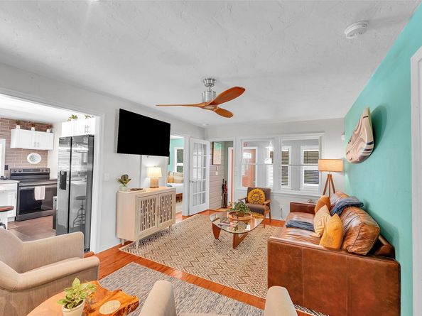 810 NE 14th Court, Fort Lauderdale FL 33304