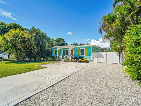 810 NE 14th Court, Fort Lauderdale FL 33304