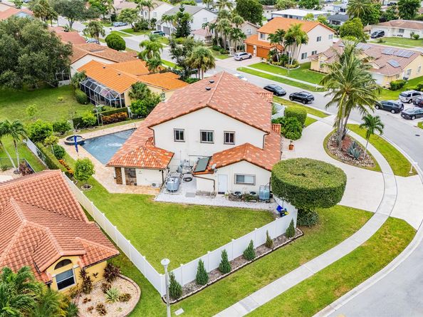 10770 Fox Glen Dr, Boca Raton FL 33428