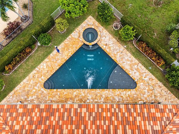 10770 Fox Glen Dr, Boca Raton FL 33428