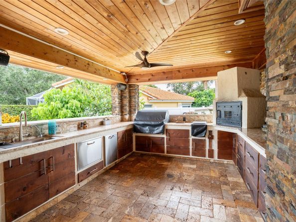 10770 Fox Glen Dr, Boca Raton FL 33428