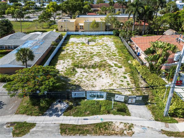 2512 Barbara Dr, Fort Lauderdale FL 33316