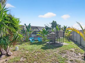 25 Cedar Circle, Boynton Beach FL 33436